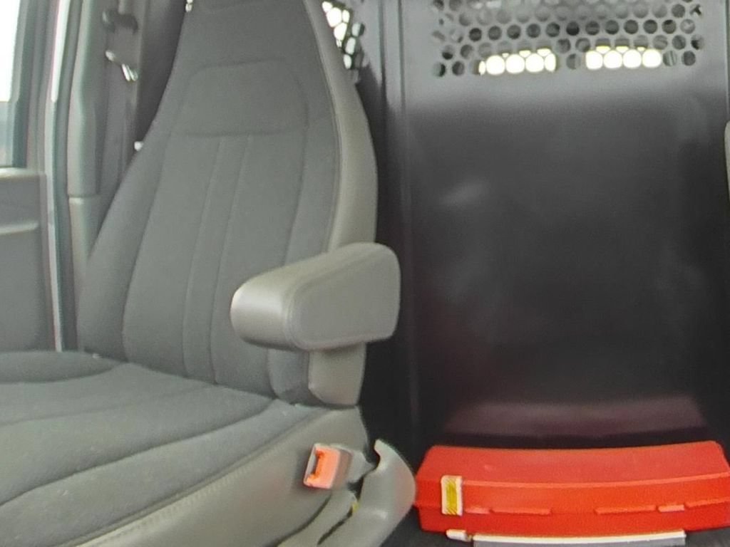 Certified 2025 Chevrolet Express 2500 w/ Driver Convenience Package RWD image 16