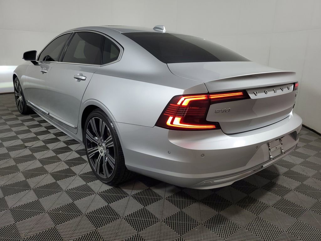 Used 2022 Volvo S90 B6 Inscription w/ Advanced Package image 6