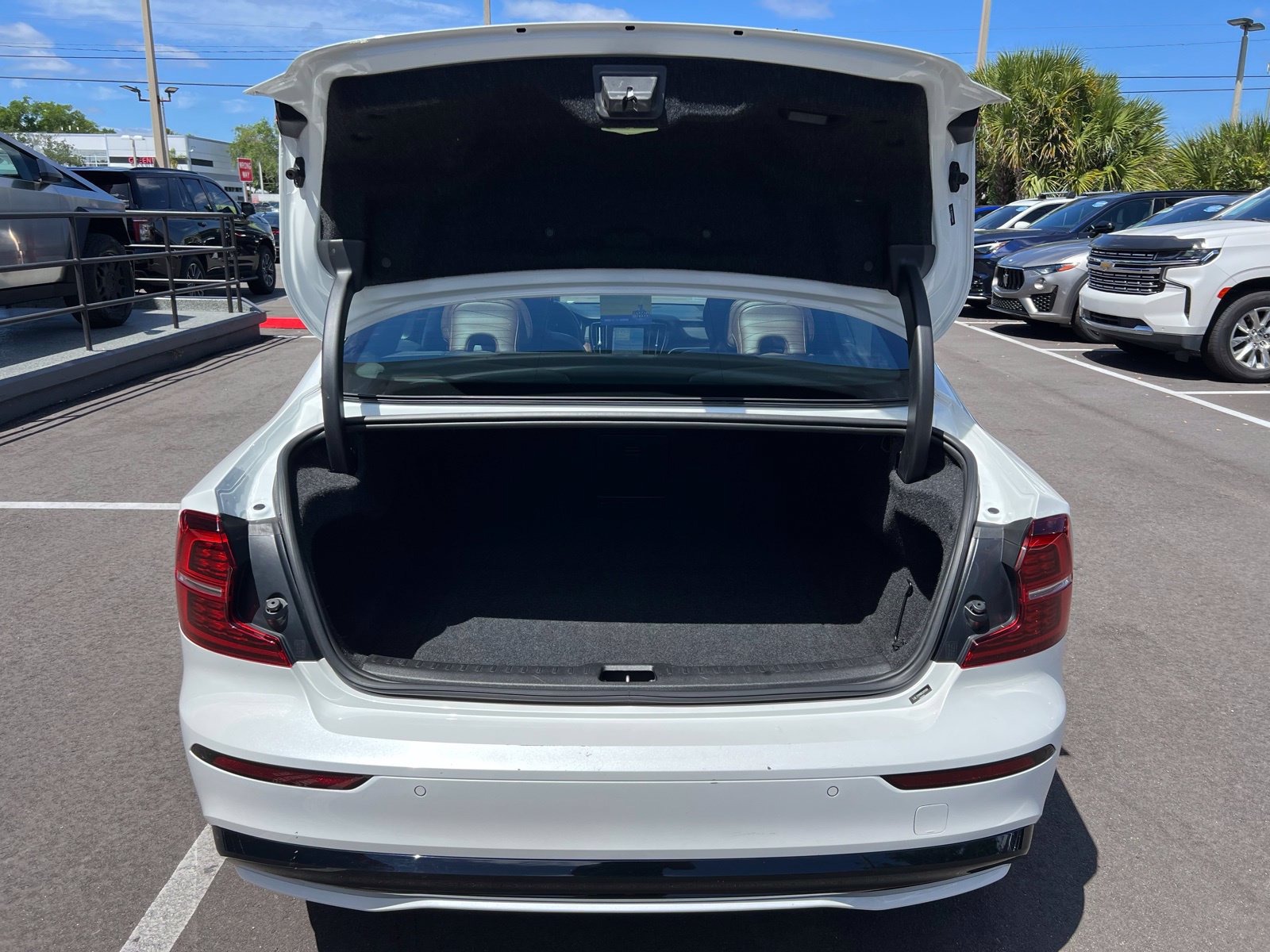 Used 2024 Volvo S60 B5 Ultimate AWD/4WD image 20