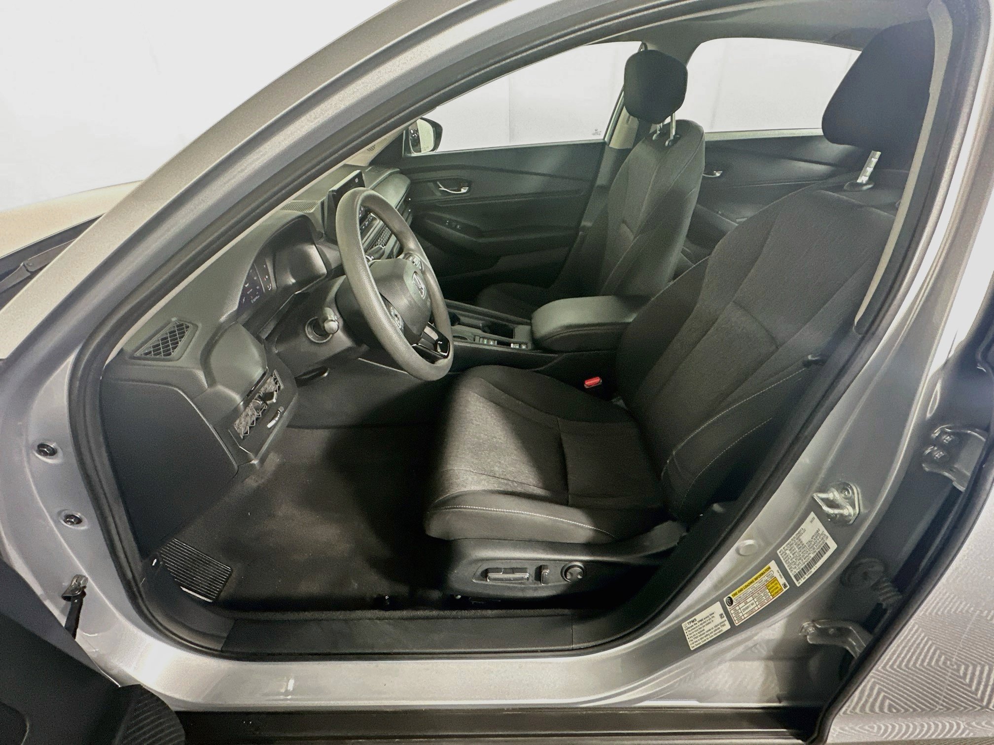 Used 2023 Honda Accord EX image 13