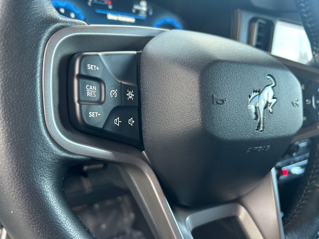 Used 2025 Ford Bronco Badlands AWD/4WD image 17
