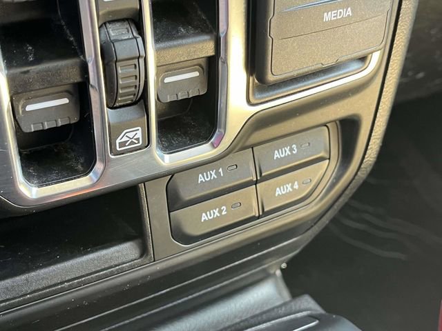 Used 2022 Jeep Wrangler Unlimited Sport image 32