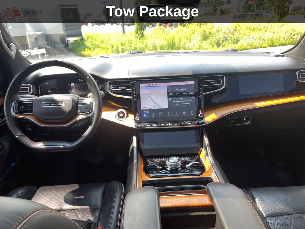 Used 2022 Jeep Grand Wagoneer Series III w/ Rear Seat Video Group 1 AWD/4WD image 16
