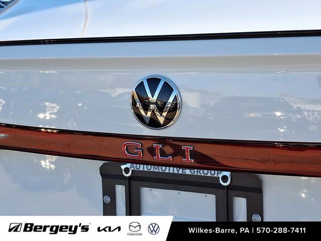 Used 2025 Volkswagen Jetta GLI Autobahn image 31