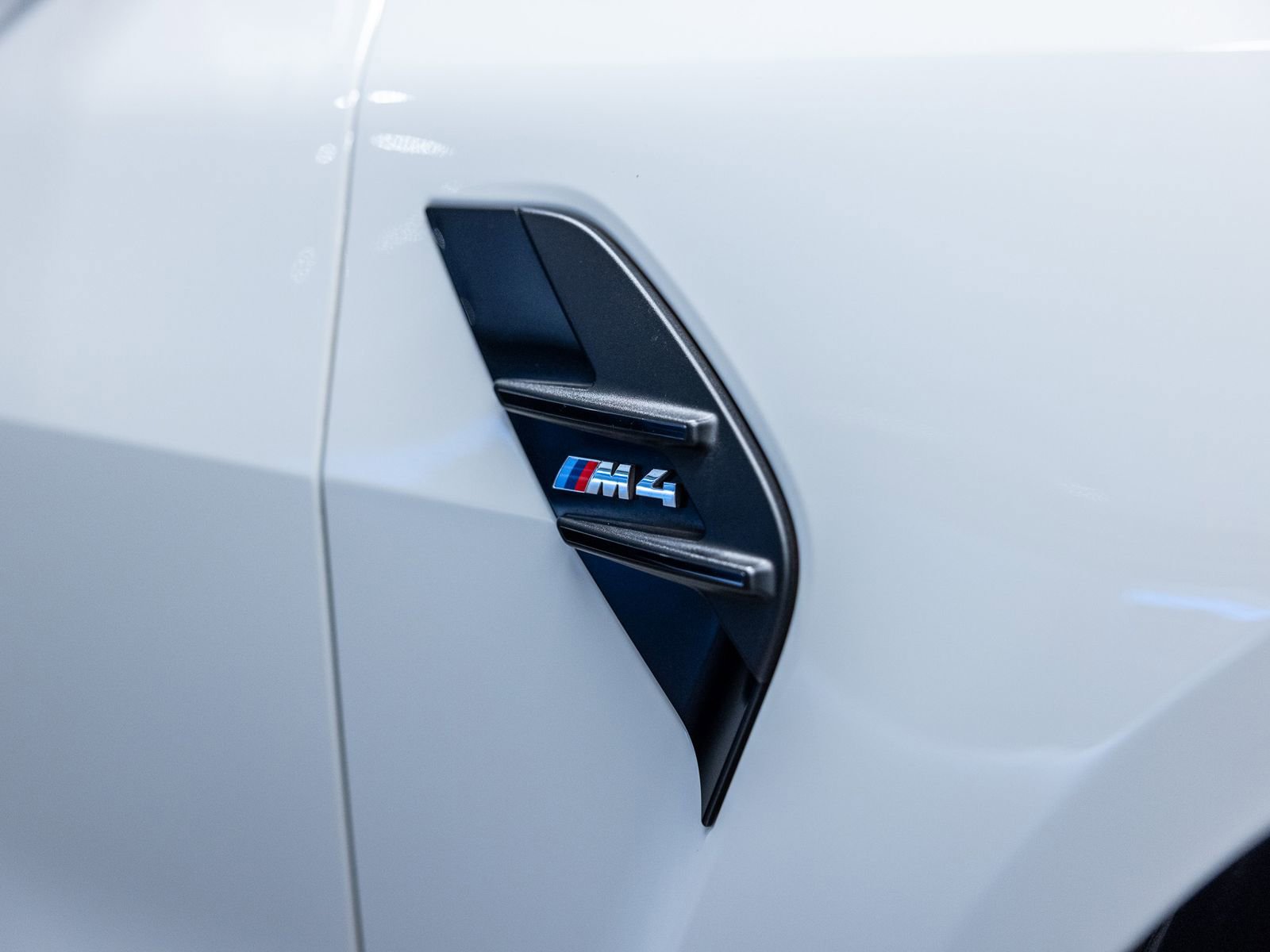Used 2024 BMW M4 Coupe w/ M Driver's Package RWD image 21