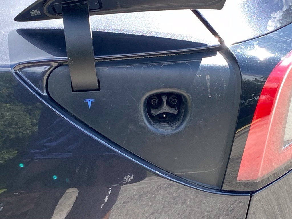 Used 2024 Tesla Model 3 Standard Range RWD image 16