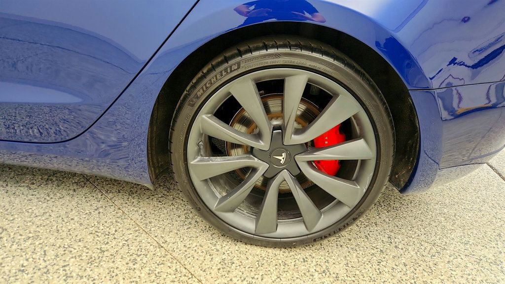 Used 2020 Tesla Model 3 Performance AWD/4WD image 9