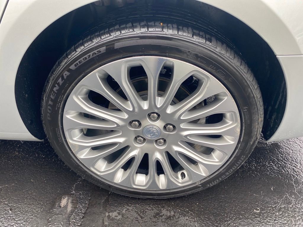 Used 2014 Buick LaCrosse Premium w/ Driver Confidence Package image 29