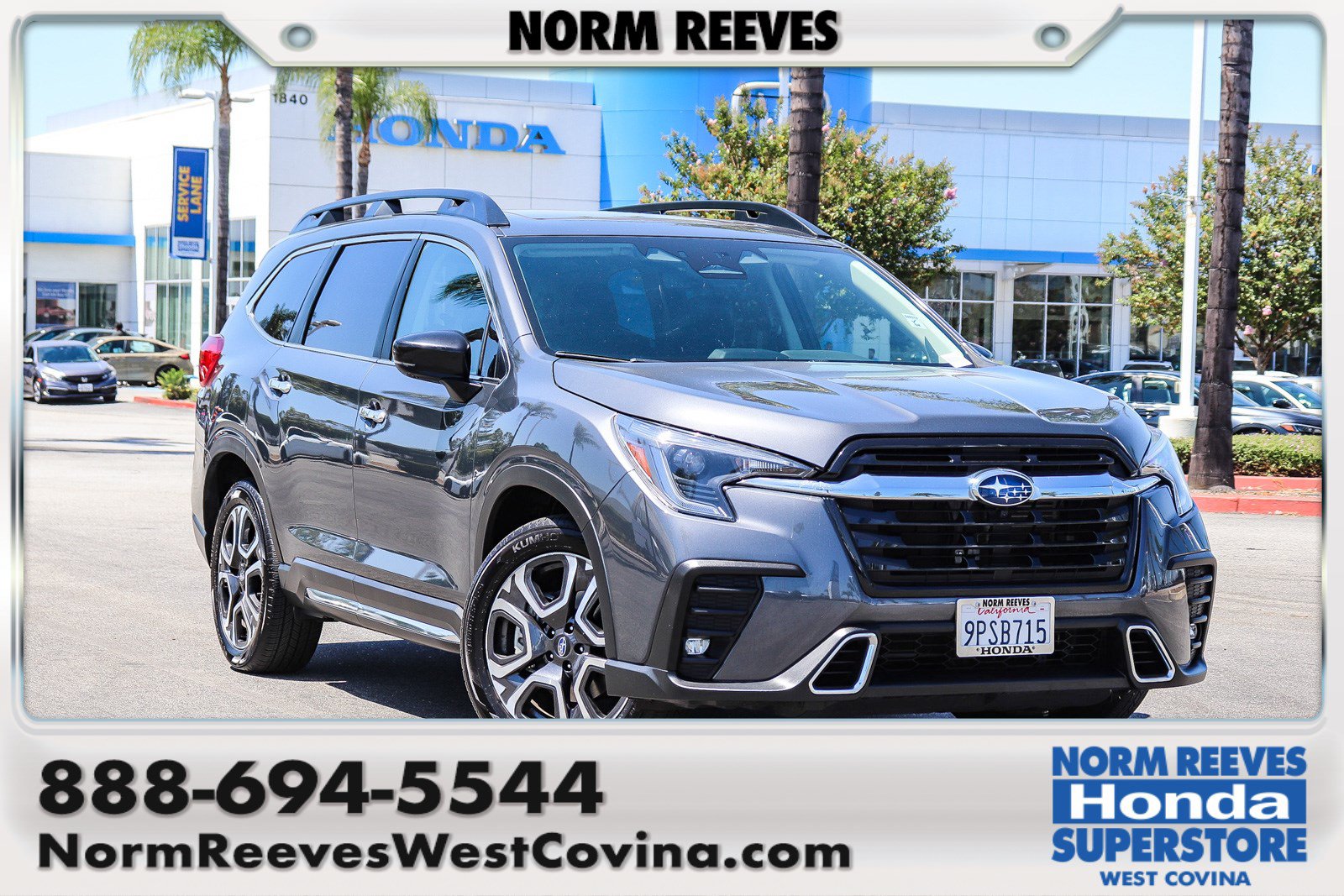 Used 2024 Subaru Ascent Touring AWD/4WD image 1