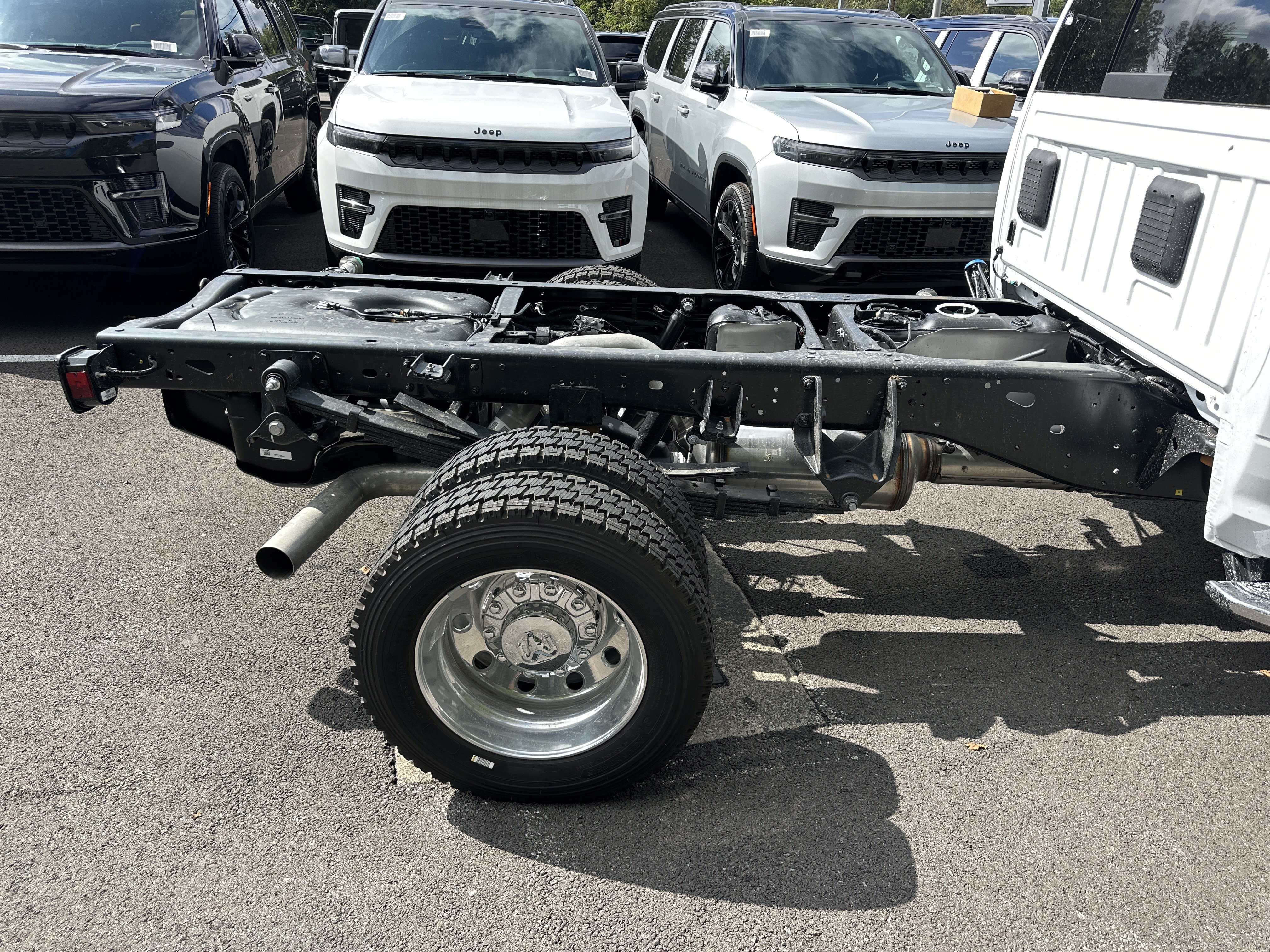 New 2027 RAM 5500 4x4 Crew Cab w/ Laramie Trim Package image 20