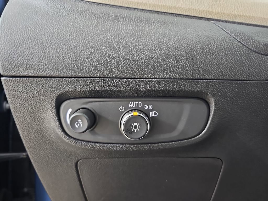 Certified 2024 Buick Encore GX Avenir w/ Avenir Convenience Package AWD/4WD image 31