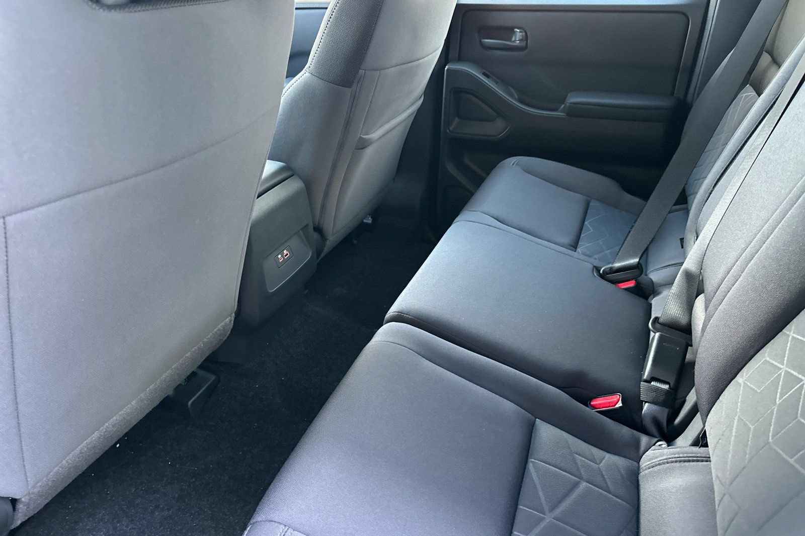 New 2026 Nissan Frontier SV w/ Tow Package RWD image 14