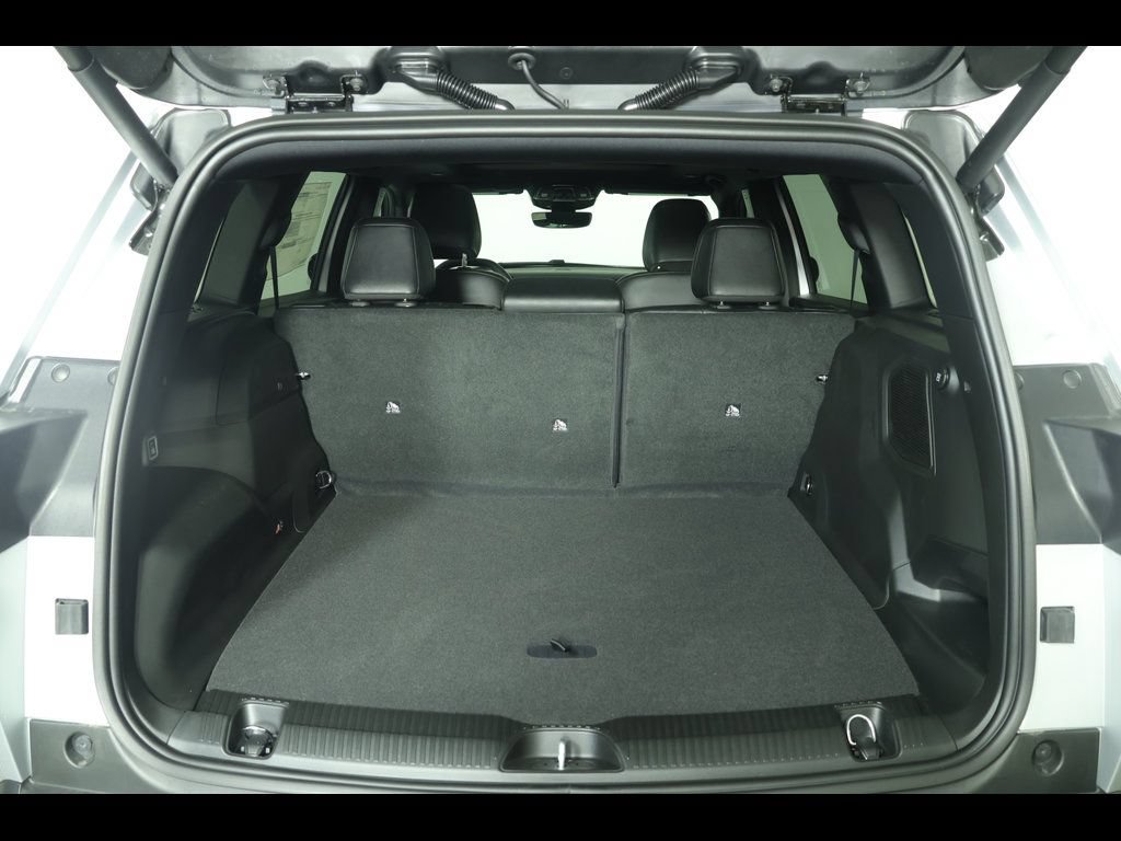 New 2026 Jeep Cherokee Overland AWD/4WD image 14
