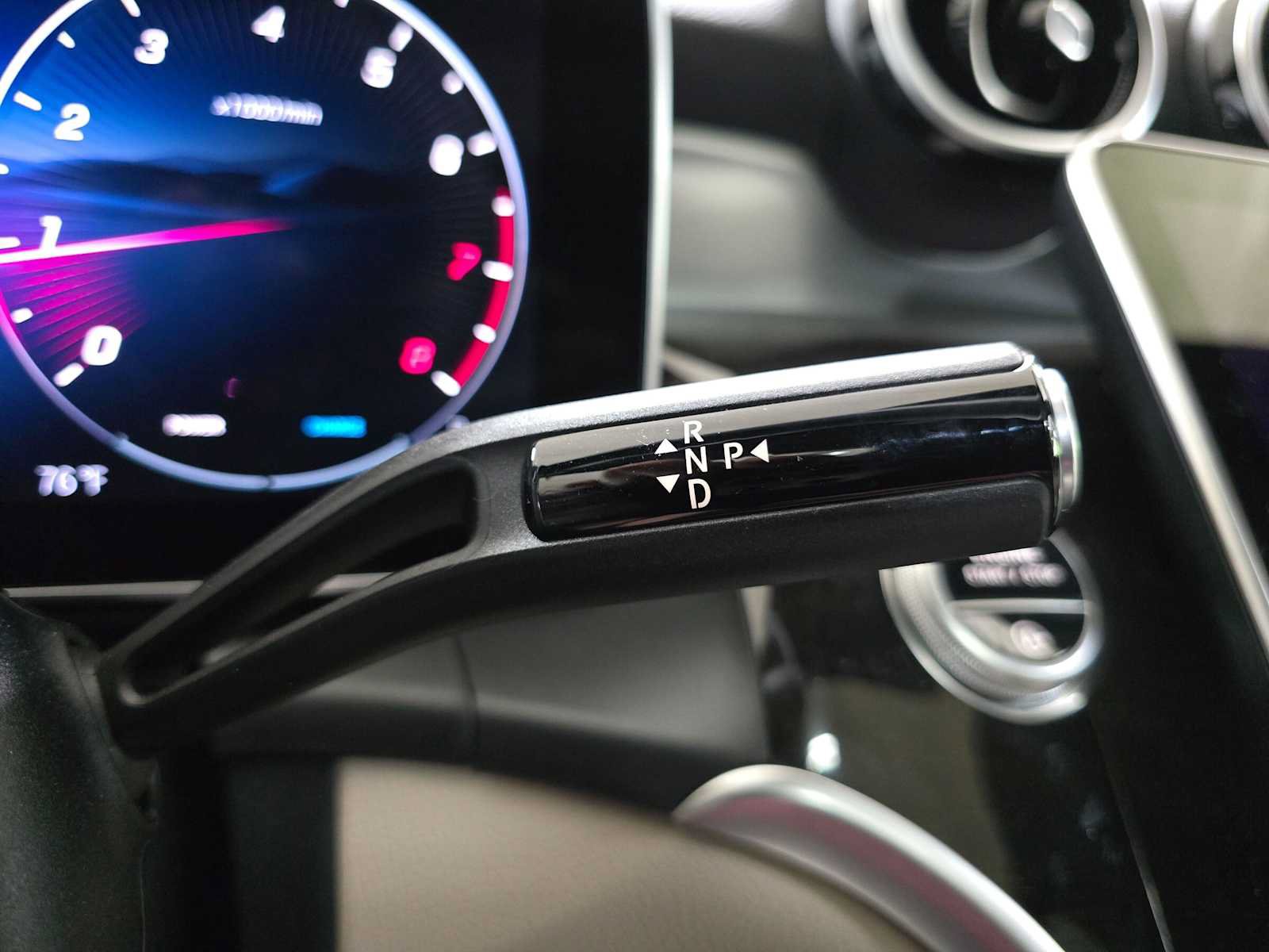 Certified 2026 Mercedes-Benz GLC 300 4MATIC image 36