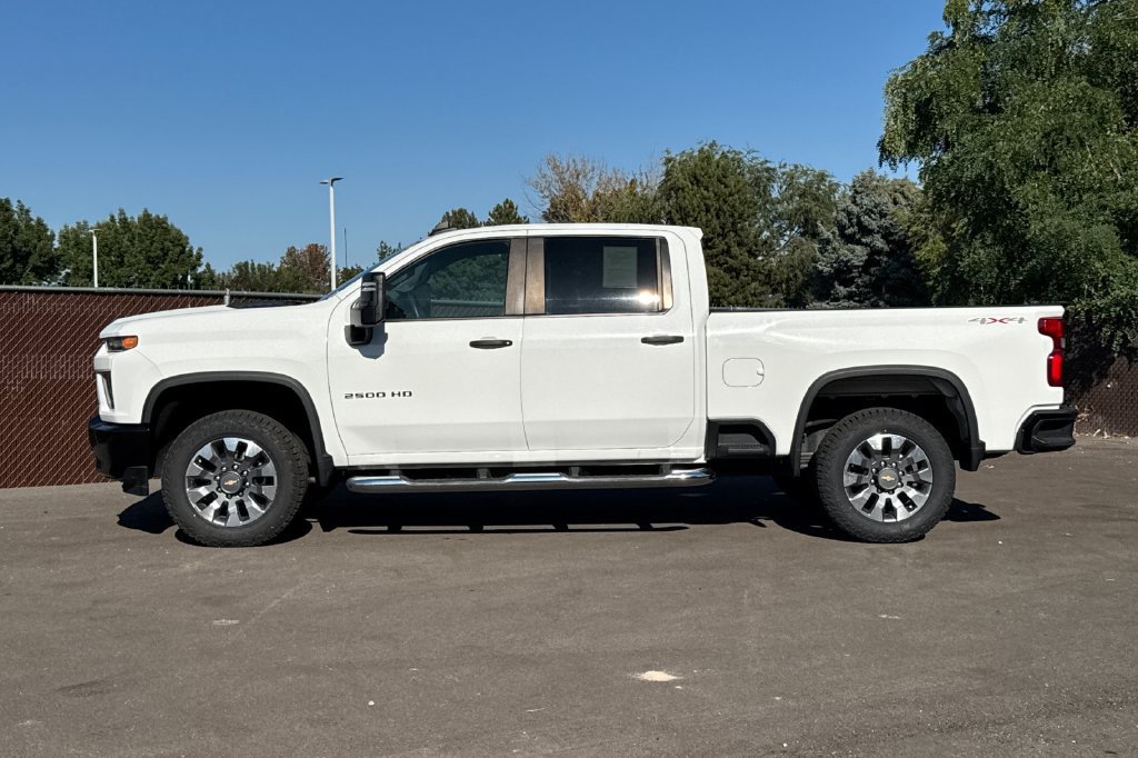 Used 2021 Chevrolet Silverado 2500 Custom w/ Custom Value Package AWD/4WD image 10