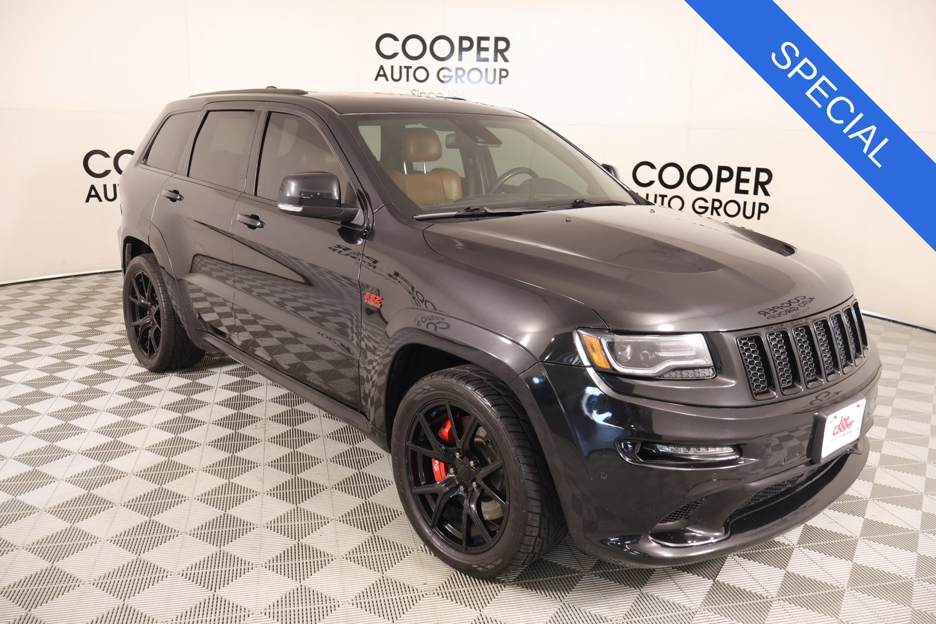 Used 2015 Jeep Grand Cherokee SRT w/ Luxury Group II AWD/4WD 360° Tour
