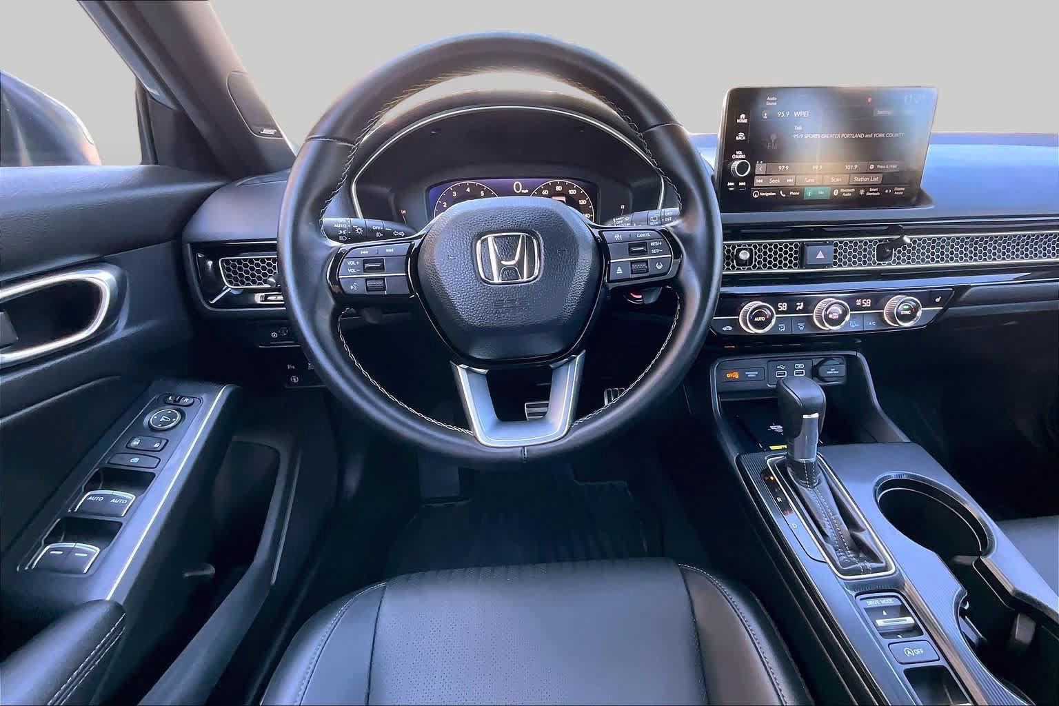 Used 2024 Honda Civic Sport Touring image 6