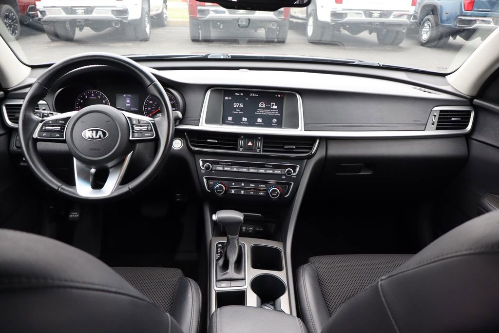 Used 2019 Kia Optima S image 16