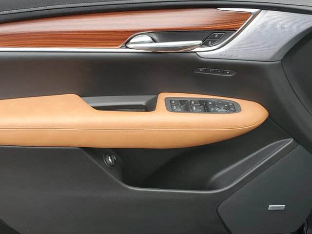Used 2021 Cadillac XT5 Premium Luxury w/ LPO, Floor Liner Package FWD image 15