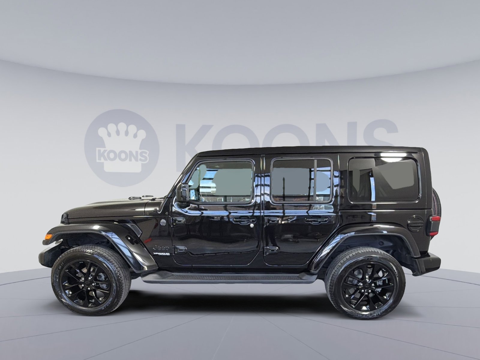 Used 2021 Jeep Wrangler Unlimited Sahara image 2