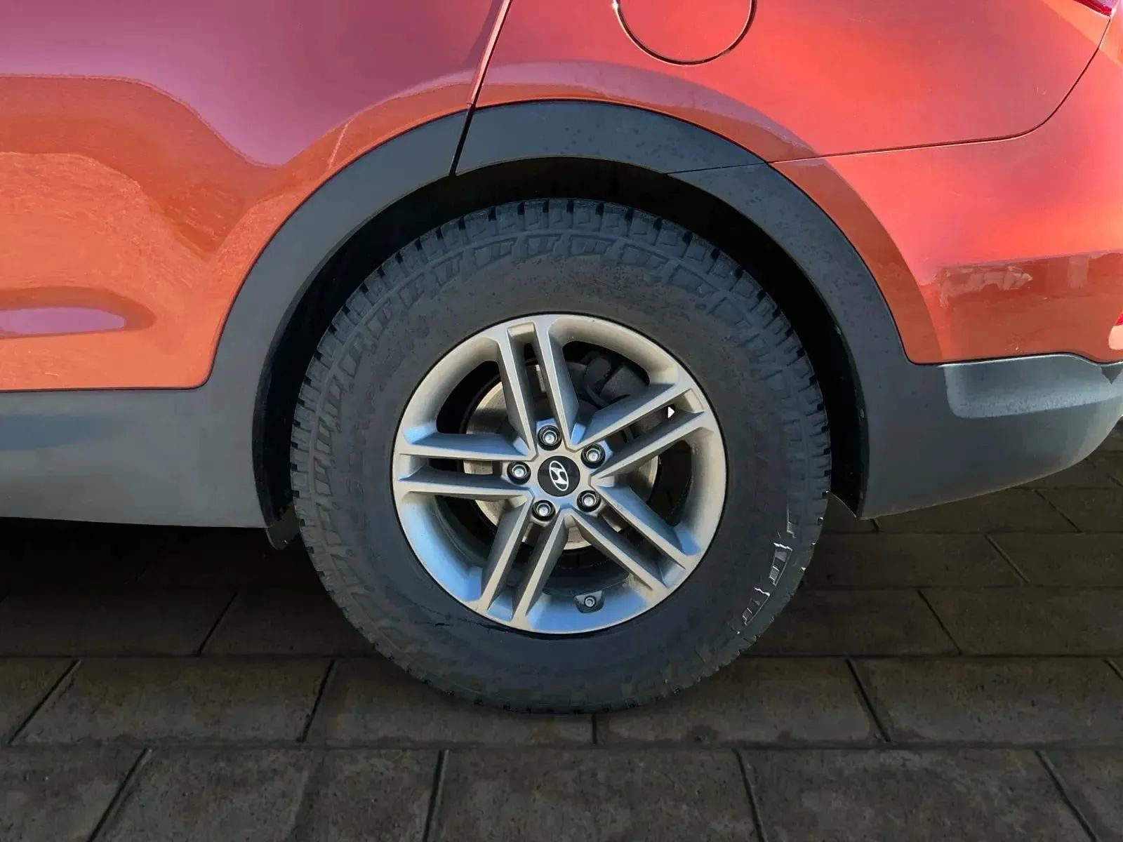 Used 2017 Hyundai Santa Fe Sport image 16