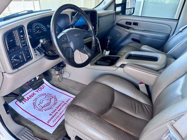 Used 2007 GMC Sierra 3500 SLT w/ Heavy-Duty Power Package image 16