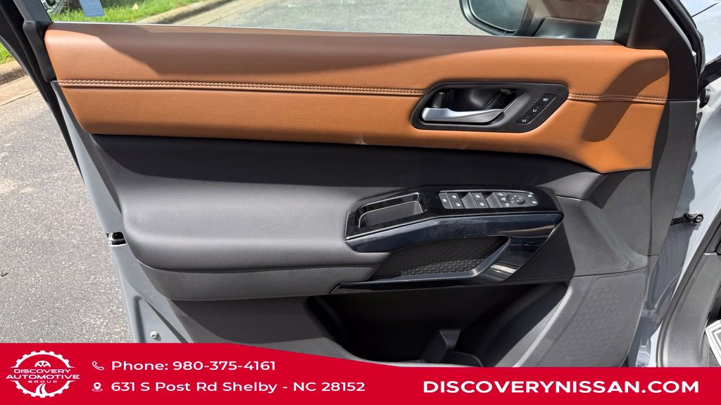 New 2026 Nissan Pathfinder Platinum AWD/4WD image 12