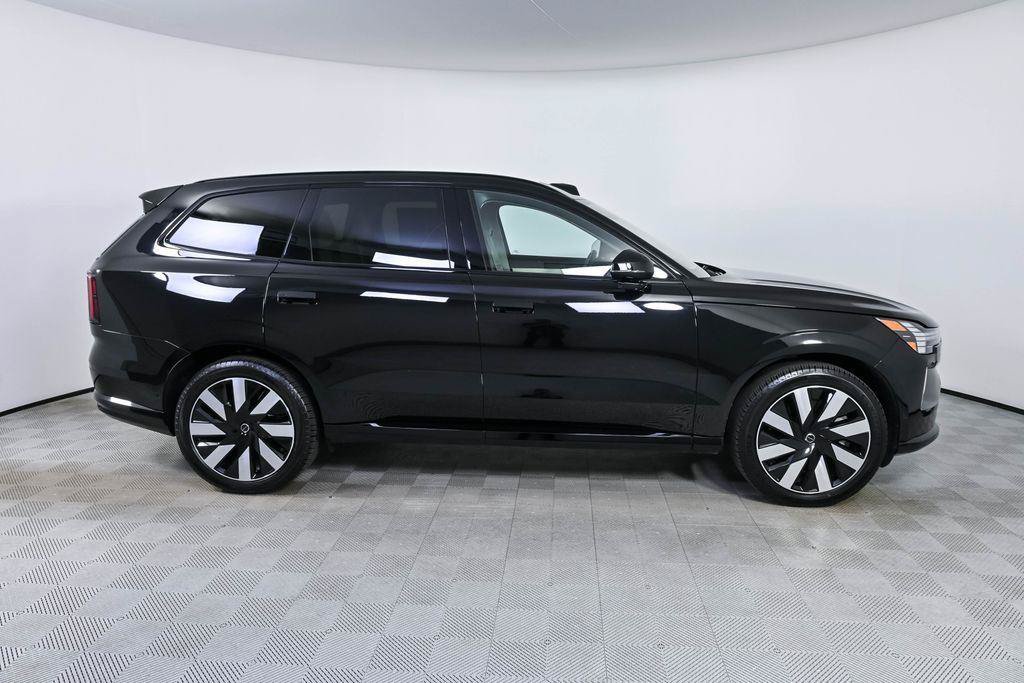 Used 2025 Volvo EX90 Plus AWD/4WD image 27