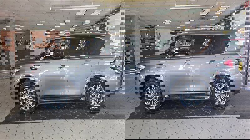 Used 2018 INFINITI QX80 4WD w/ Driver Assistance Package image 2