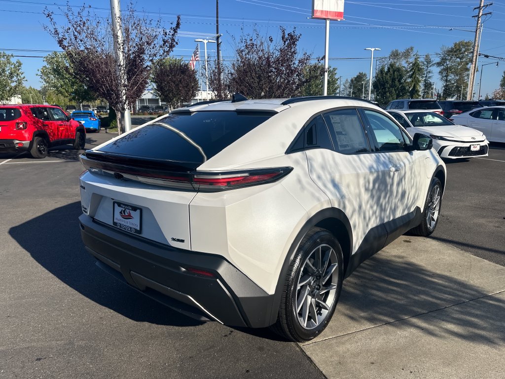 New 2026 Toyota C-HR AWD/4WD image 5