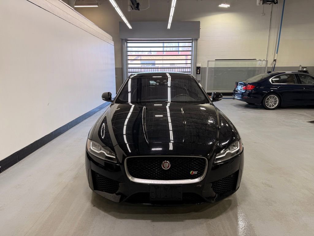 Used 2016 Jaguar XF S image 8