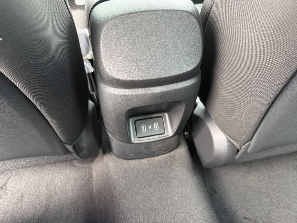 New 2026 Hyundai Elantra Sport FWD image 27