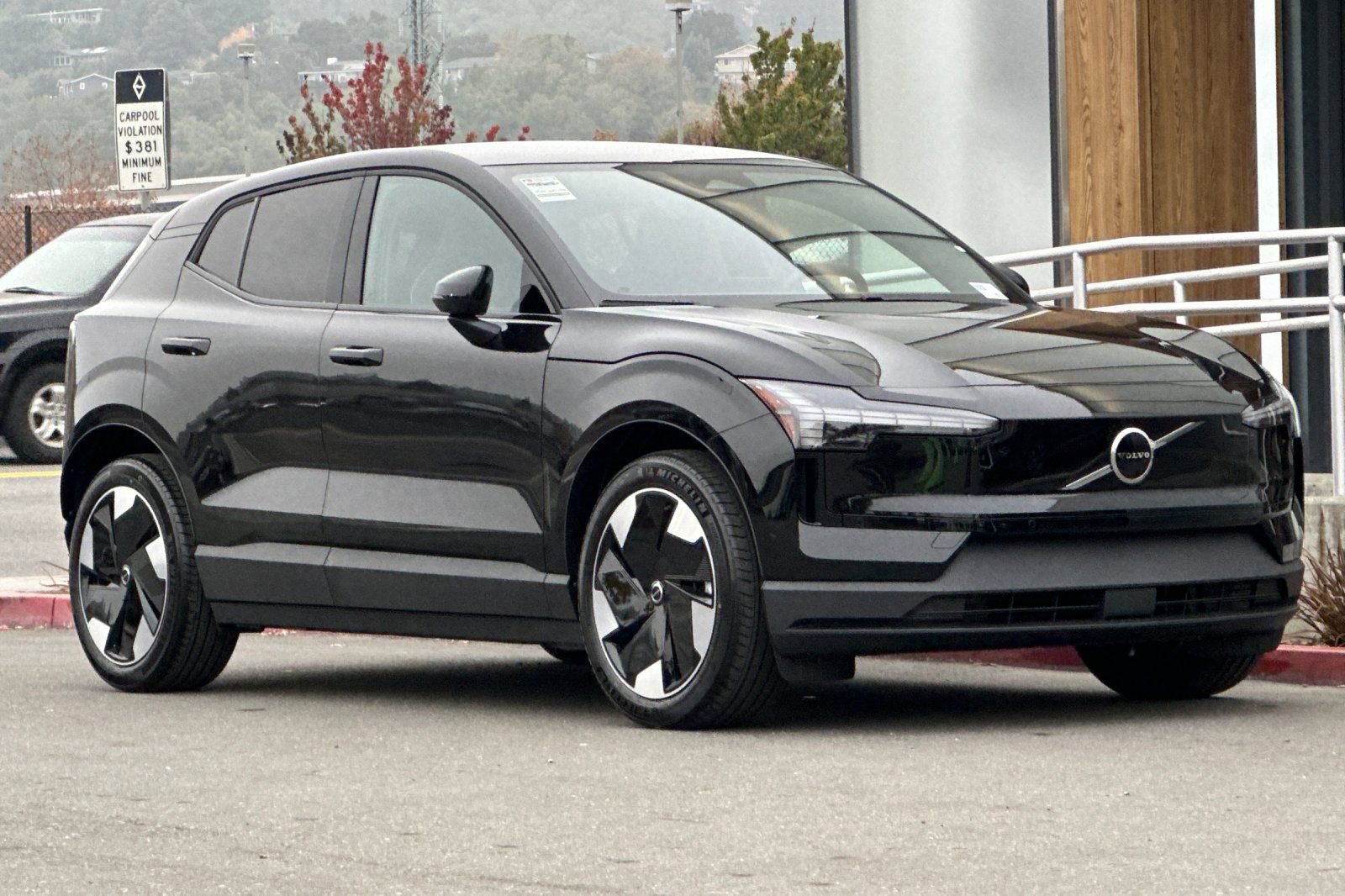 New 2026 Volvo EX30 Plus w/ Climate Package image 9