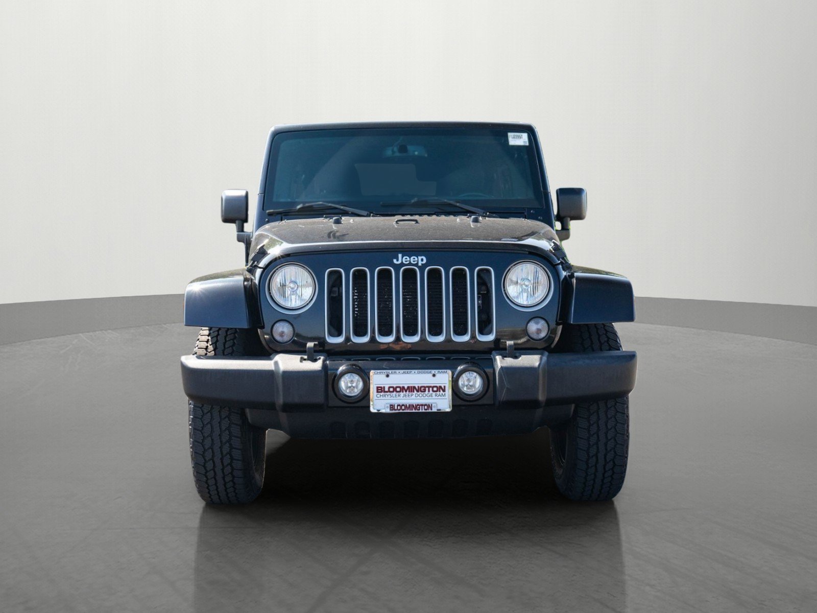 Used 2018 Jeep Wrangler Unlimited Sahara AWD/4WD image 2