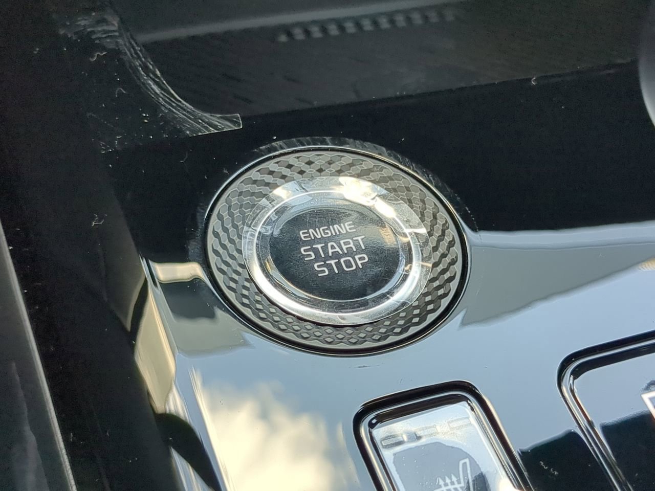 New 2025 Kia Niro EX FWD image 28