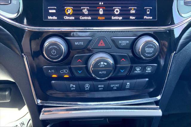 Certified 2022 Jeep Grand Cherokee Laredo X RWD image 30