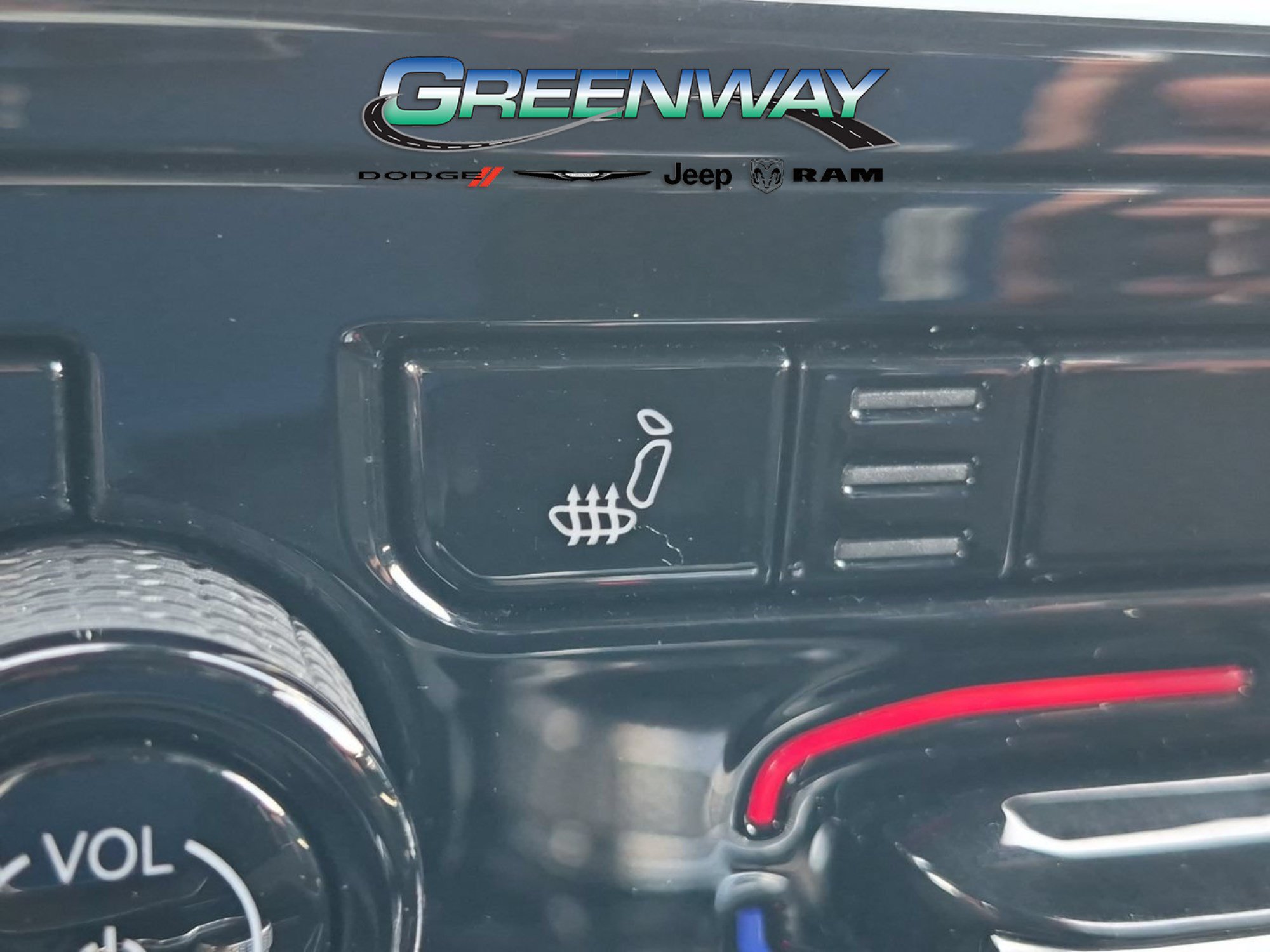 Used 2023 Jeep Grand Cherokee L Altitude AWD/4WD image 29
