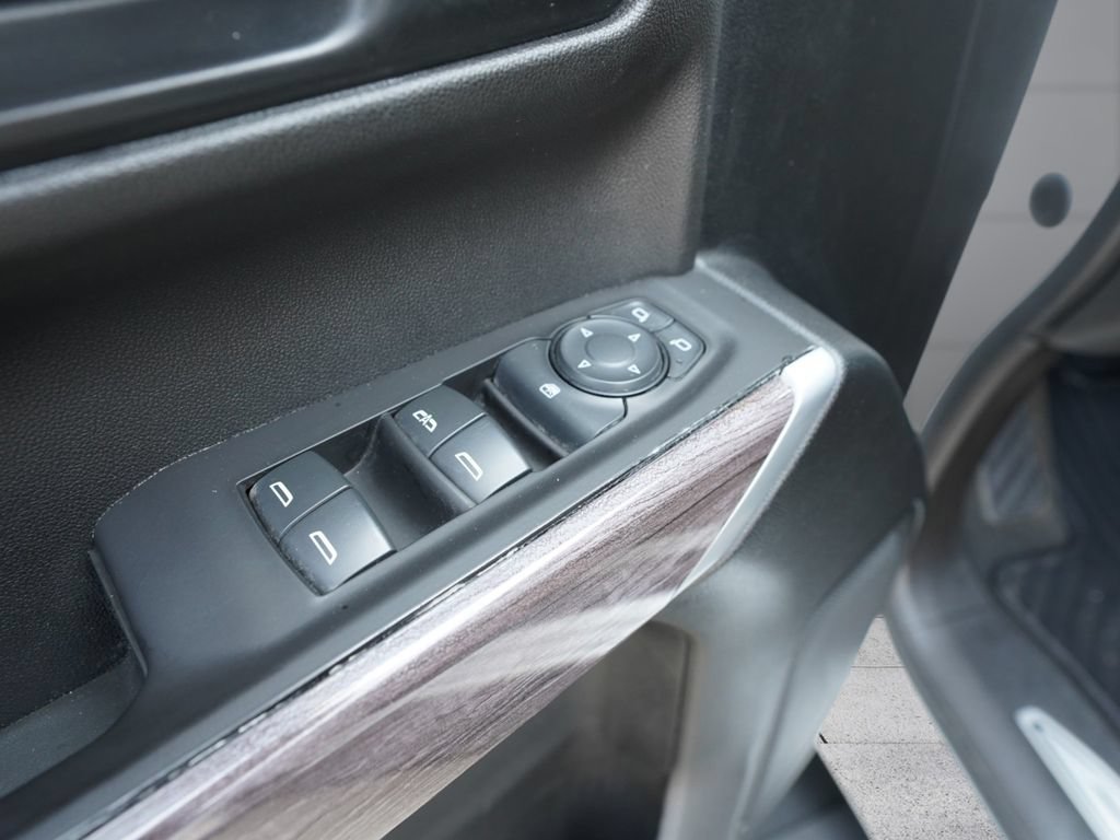 Used 2021 Chevrolet Silverado 1500 LT AWD/4WD image 19
