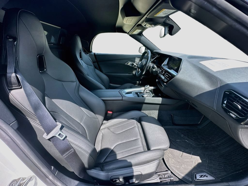 Used 2021 BMW Z4 sDrive30i w/ M Sport Package RWD image 26
