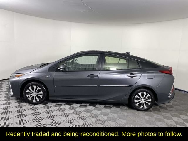Used 2022 Toyota Prius Prime LE FWD image 5