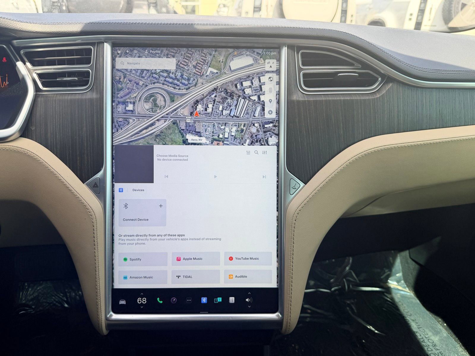 Used 2014 Tesla Model S RWD image 10