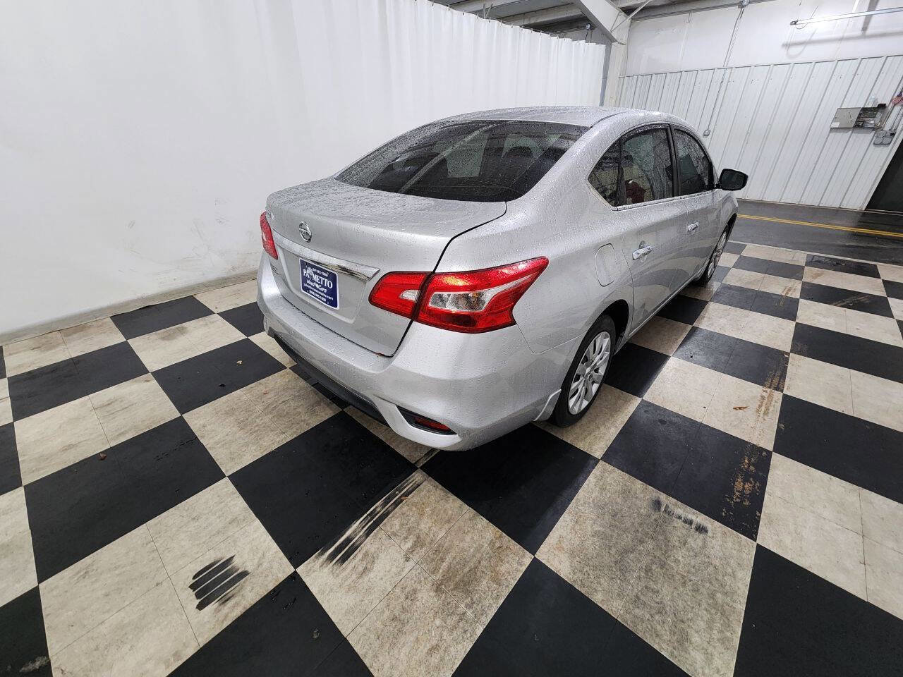 Used 2018 Nissan Sentra S image 6