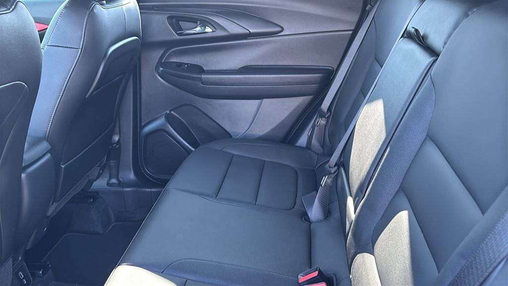 Used 2025 Chevrolet TrailBlazer RS w/ Convenience Package AWD/4WD image 29