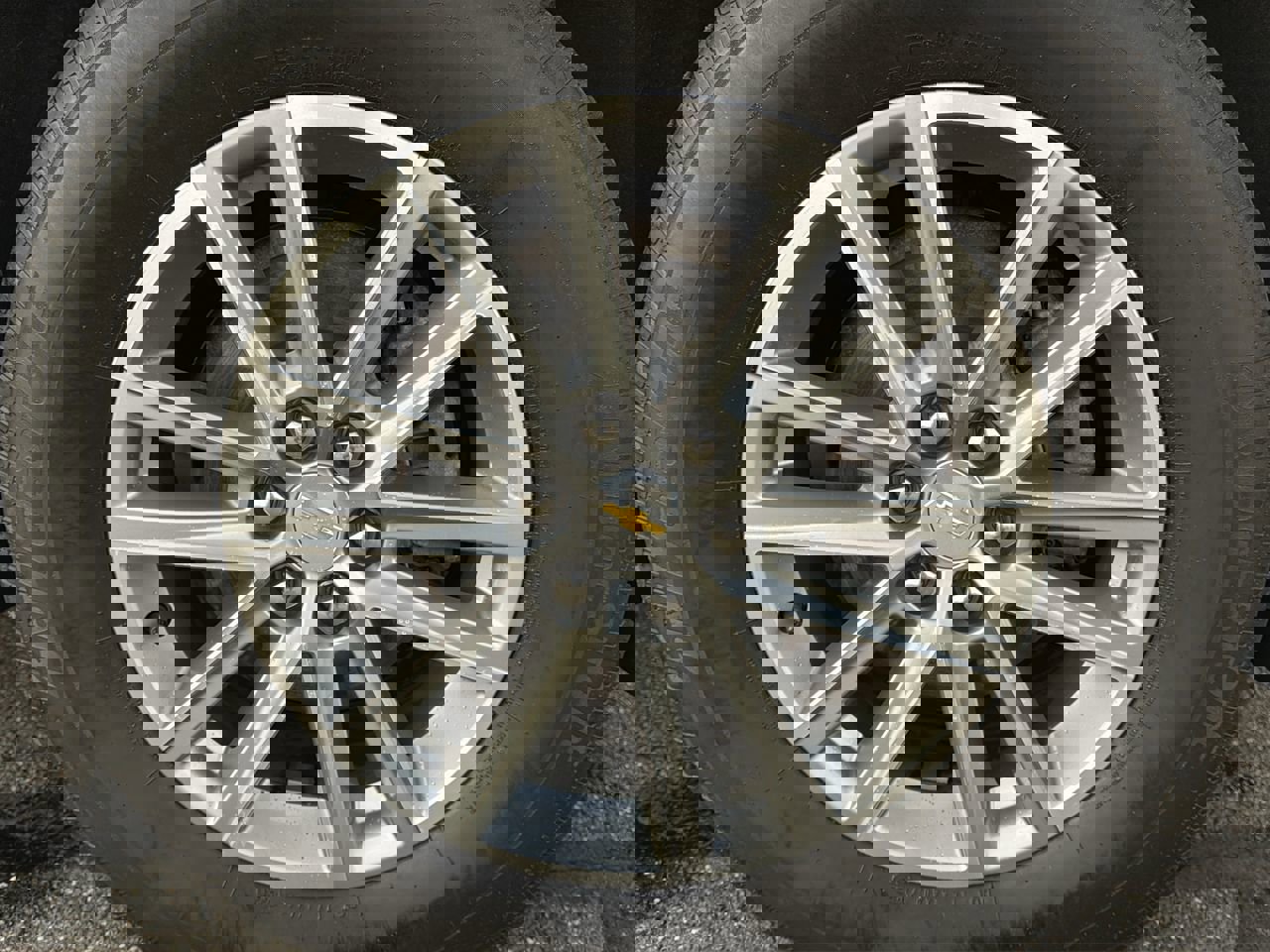 Used 2023 Chevrolet Traverse LT image 10