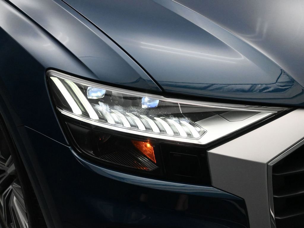 Used 2022 Audi SQ8 Prestige image 9