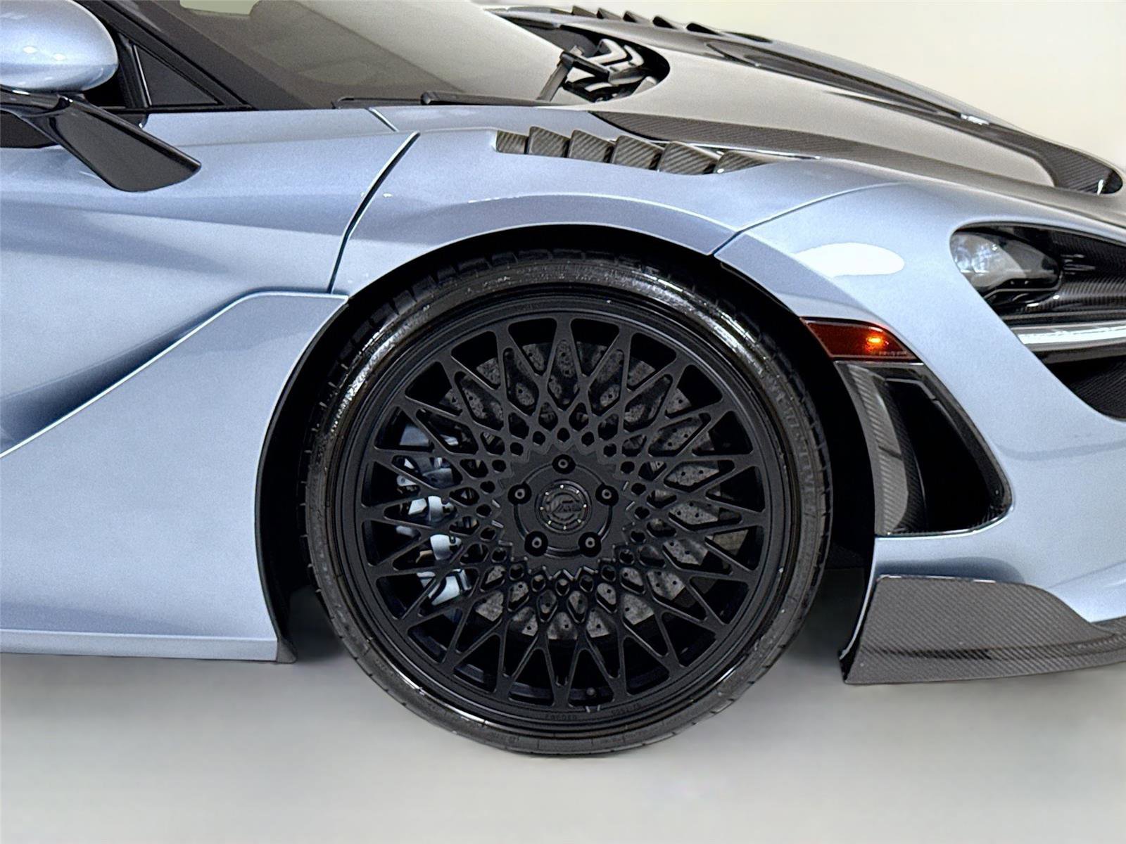 Used 2019 McLaren 720S RWD image 39