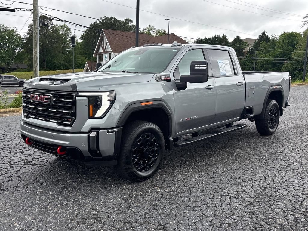 Used 2024 GMC Sierra 2500 AT4 w/ AT4 Preferred Package AWD/4WD image 3