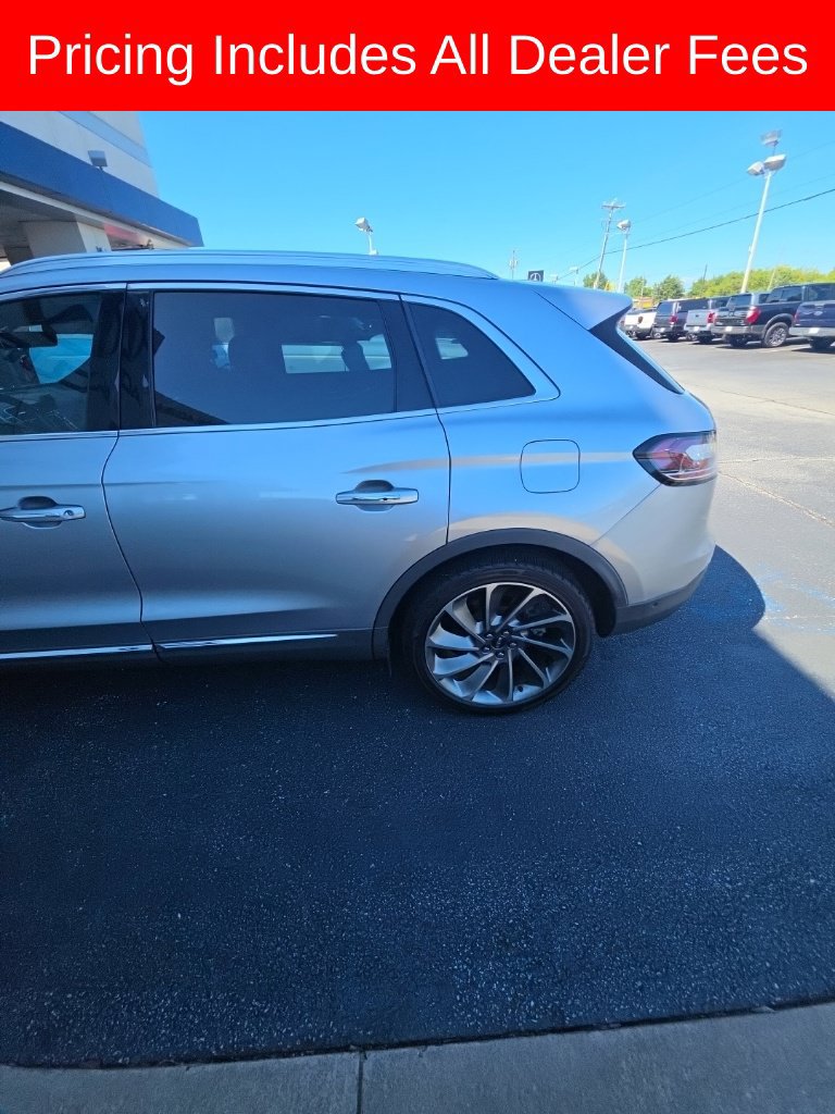 Used 2020 Lincoln Nautilus Reserve w/ Equipment Group 201A AWD/4WD image 4