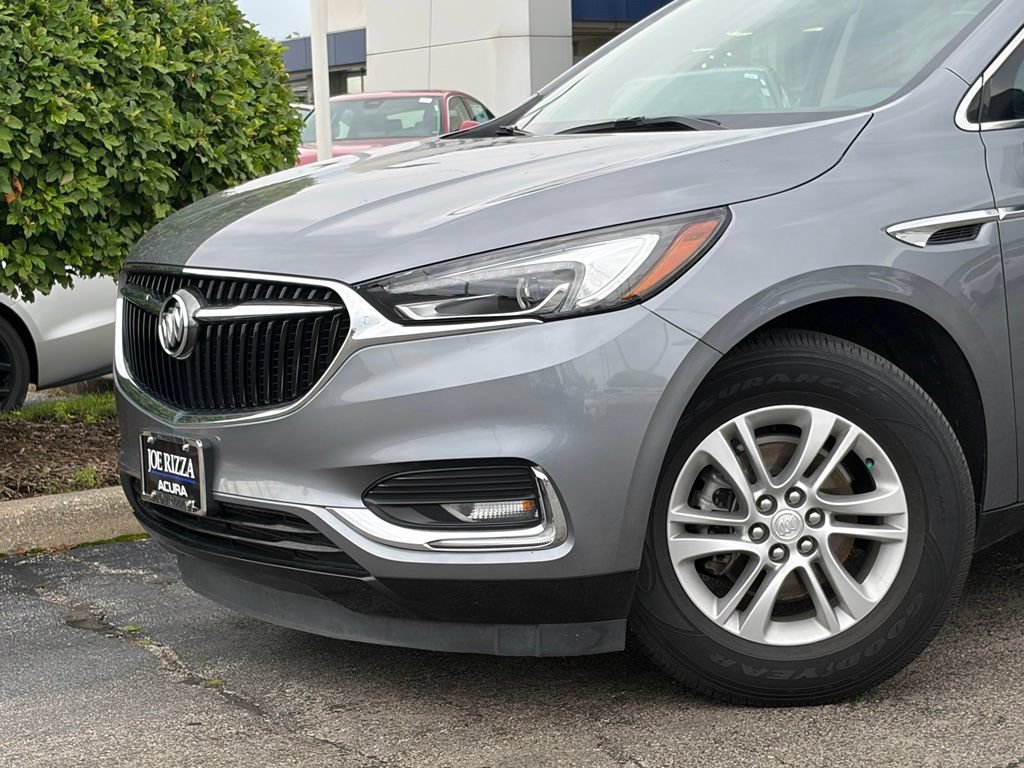 Used 2021 Buick Enclave Essence w/ Sound and Sites Package AWD/4WD image 2