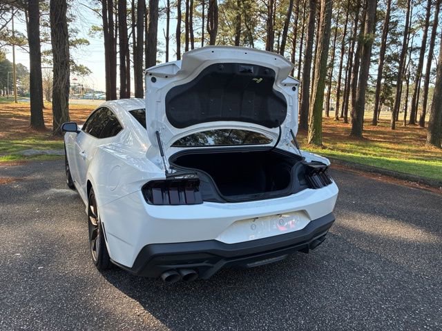 Used 2024 Ford Mustang Premium image 18